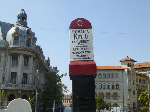 Kilometer 0 at Piati Universitatii