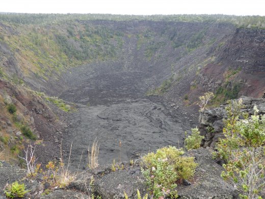 Volcanoes NP.Pauahi Crater