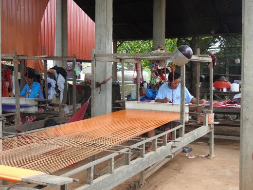 Chong Koh Weaving Village.Loom