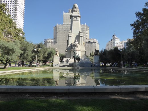 Plaza de Espana - Monument to Cervantes